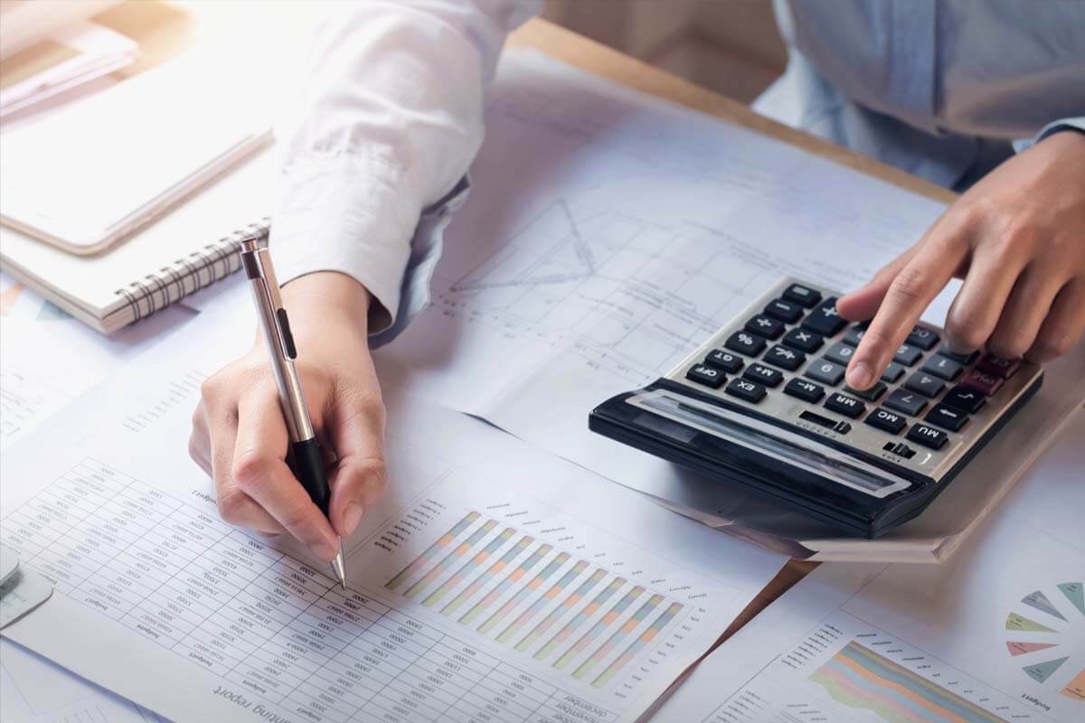 Top 5 tips or hiring a bookkeeper.