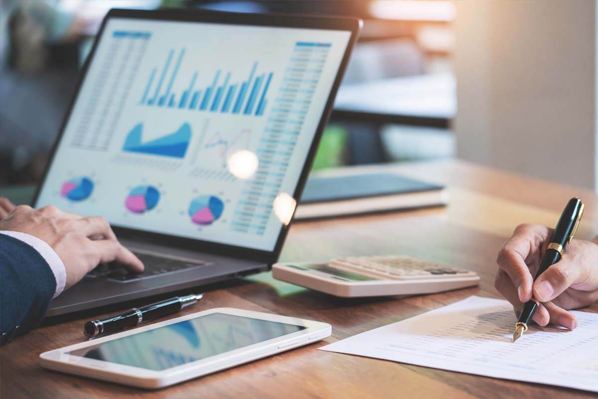 How Much Do Self Employed Bookkeepers Charge?
