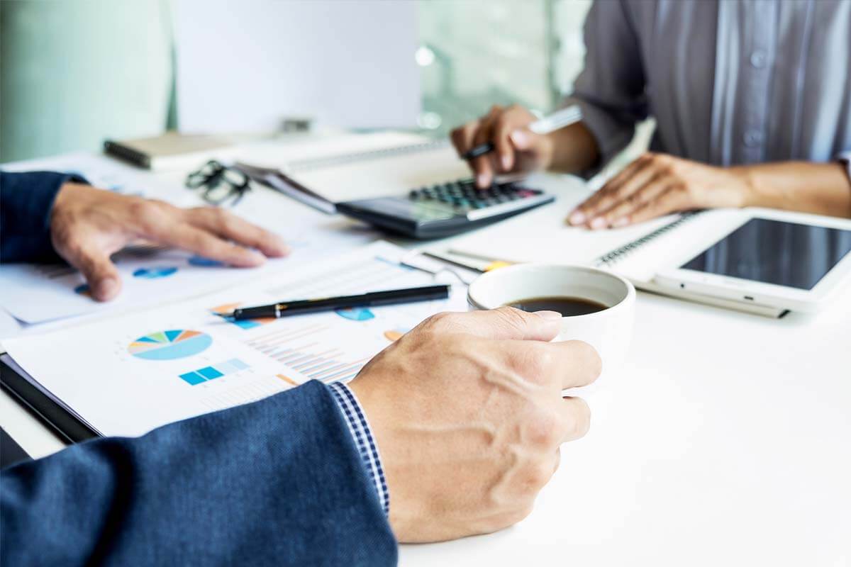 What is the Cost of Hiring a Full Charge Bookkeeper?
