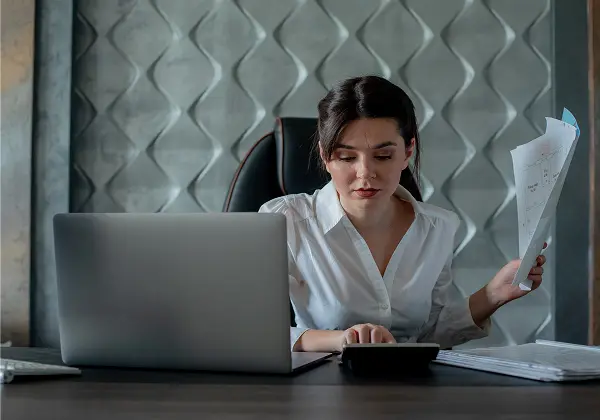 Advantages and Disadvantages of online Bookkeeping Services